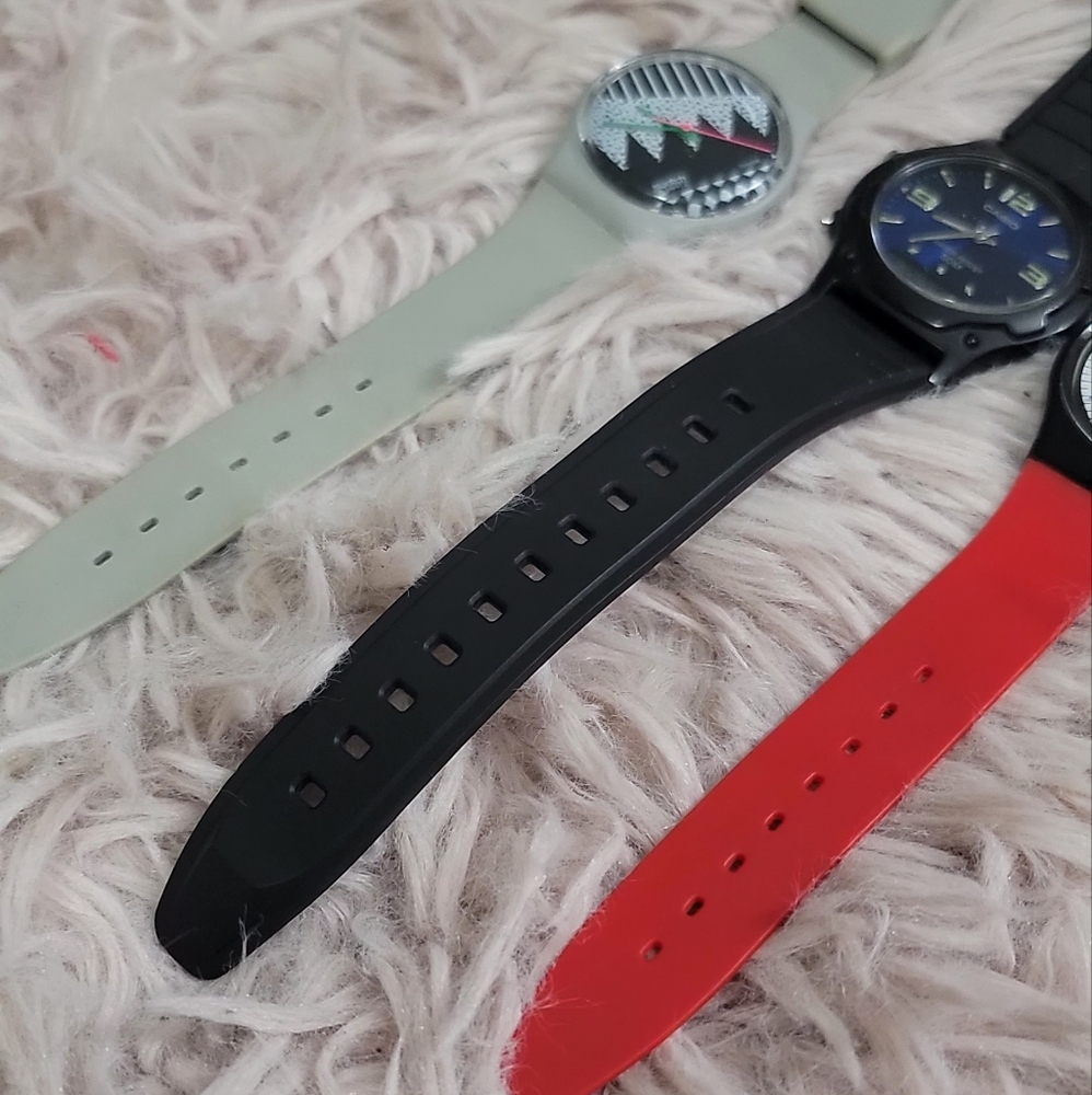 ๐2 Swatch 1984 and Casio Watche Working with Battery - Picture 7 of 17